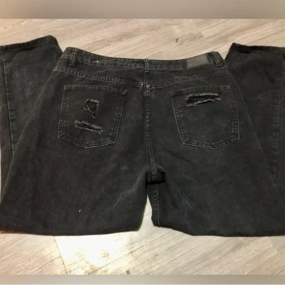 Aeropostale- Distressed black jeans - Picture 4 of 5